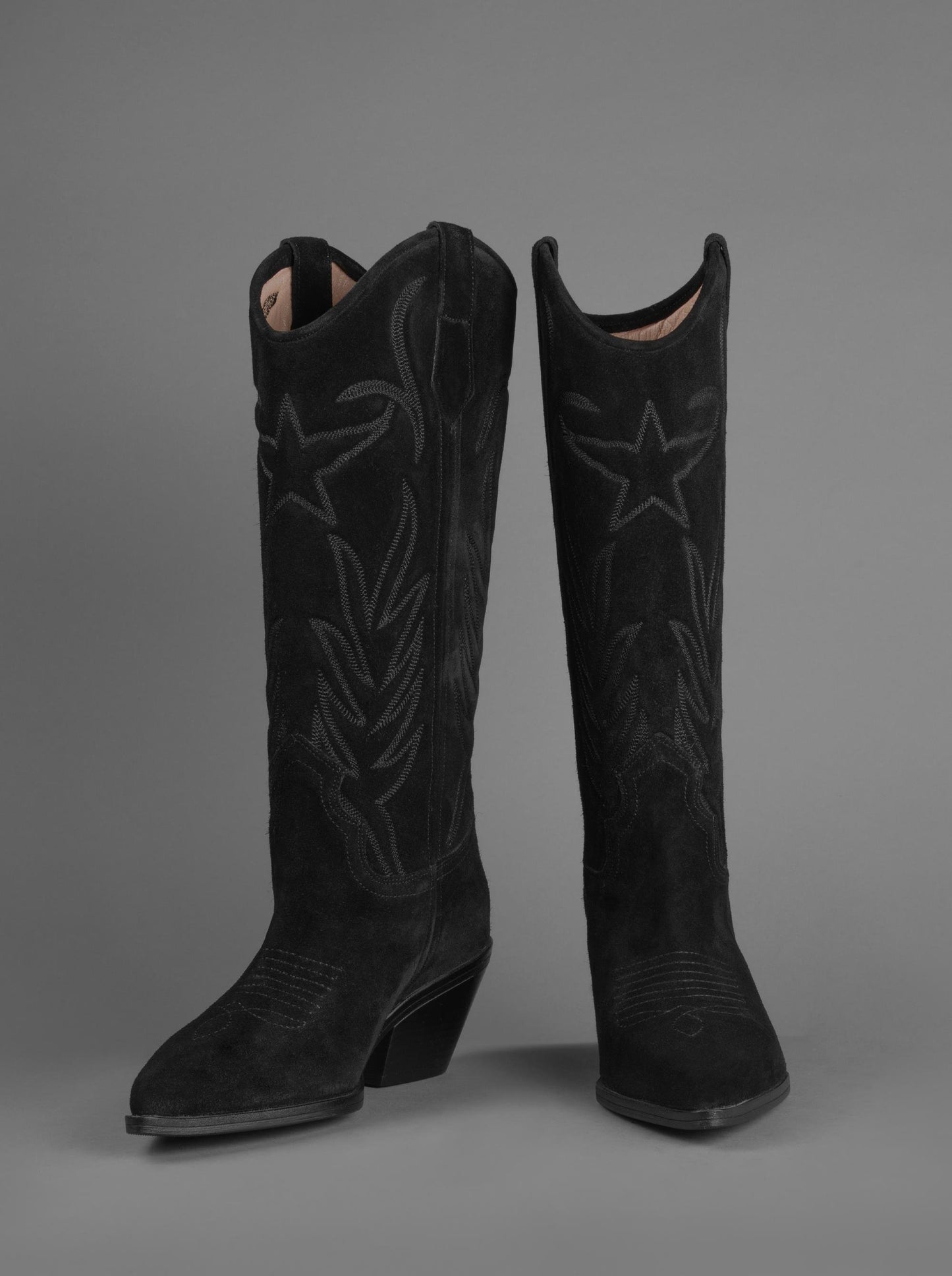LOIE New Western Black Suede Boots