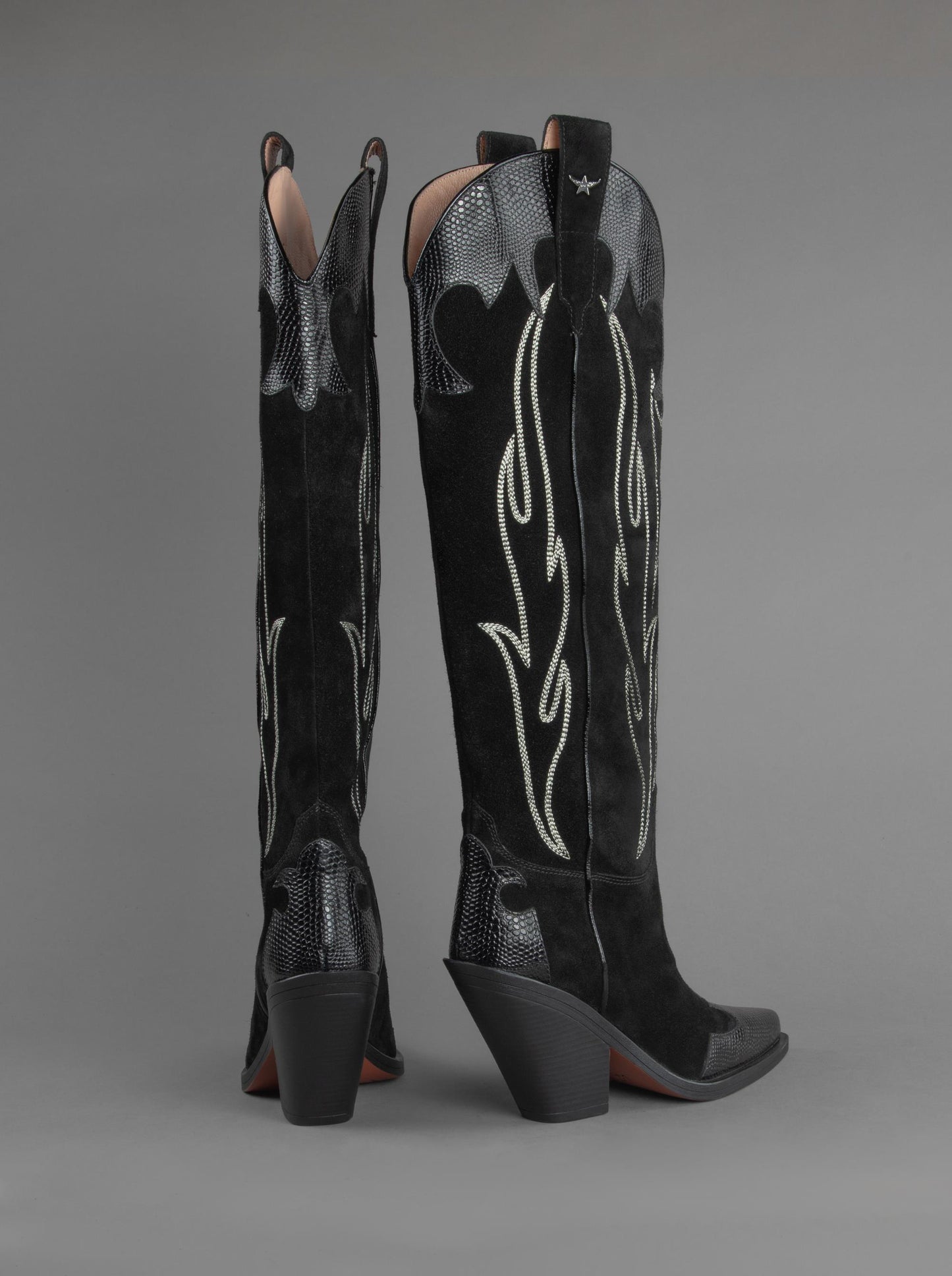 LOIE Tornado Black Boots