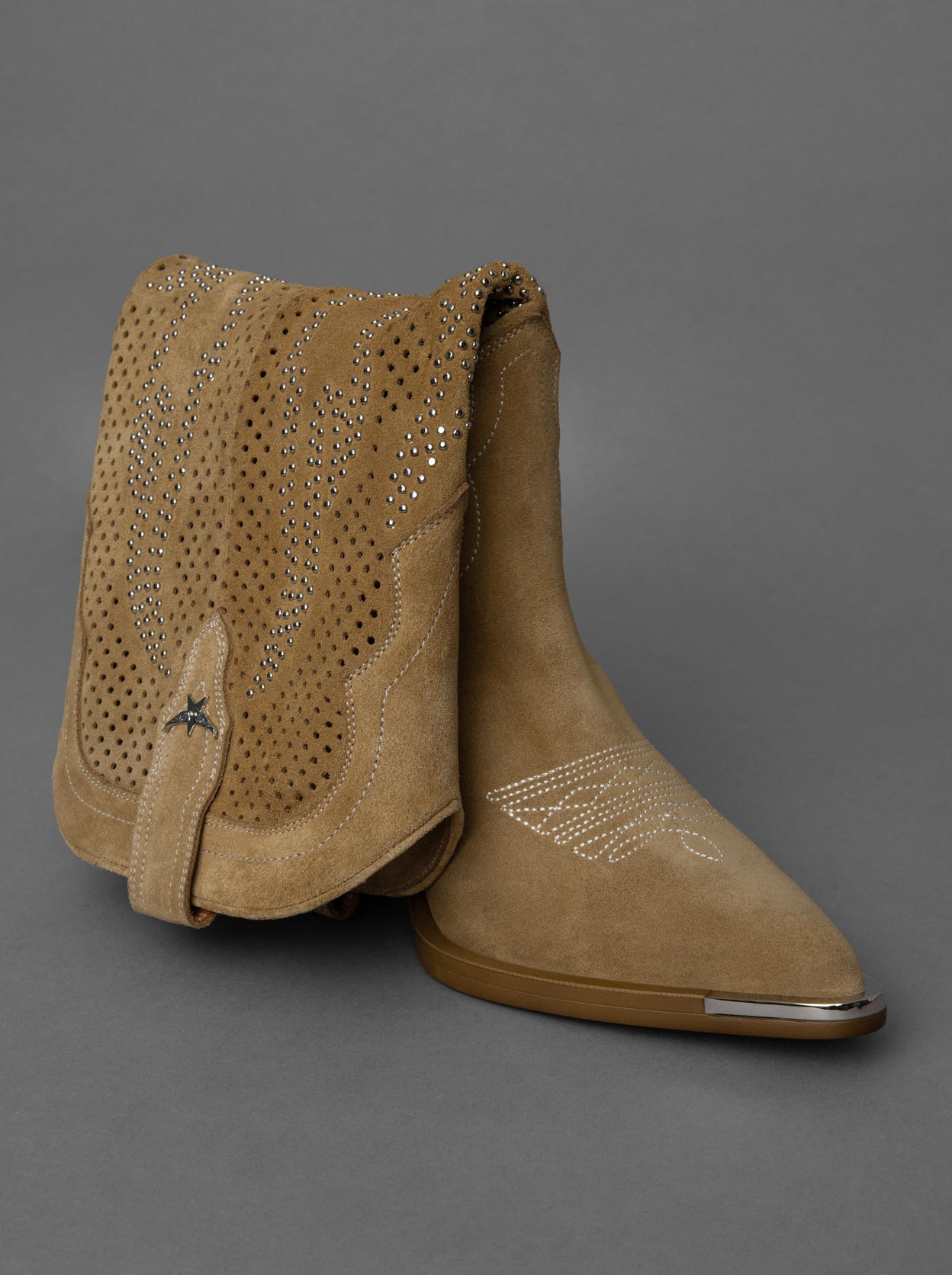 LOIE Inferno Camel Suede Boots