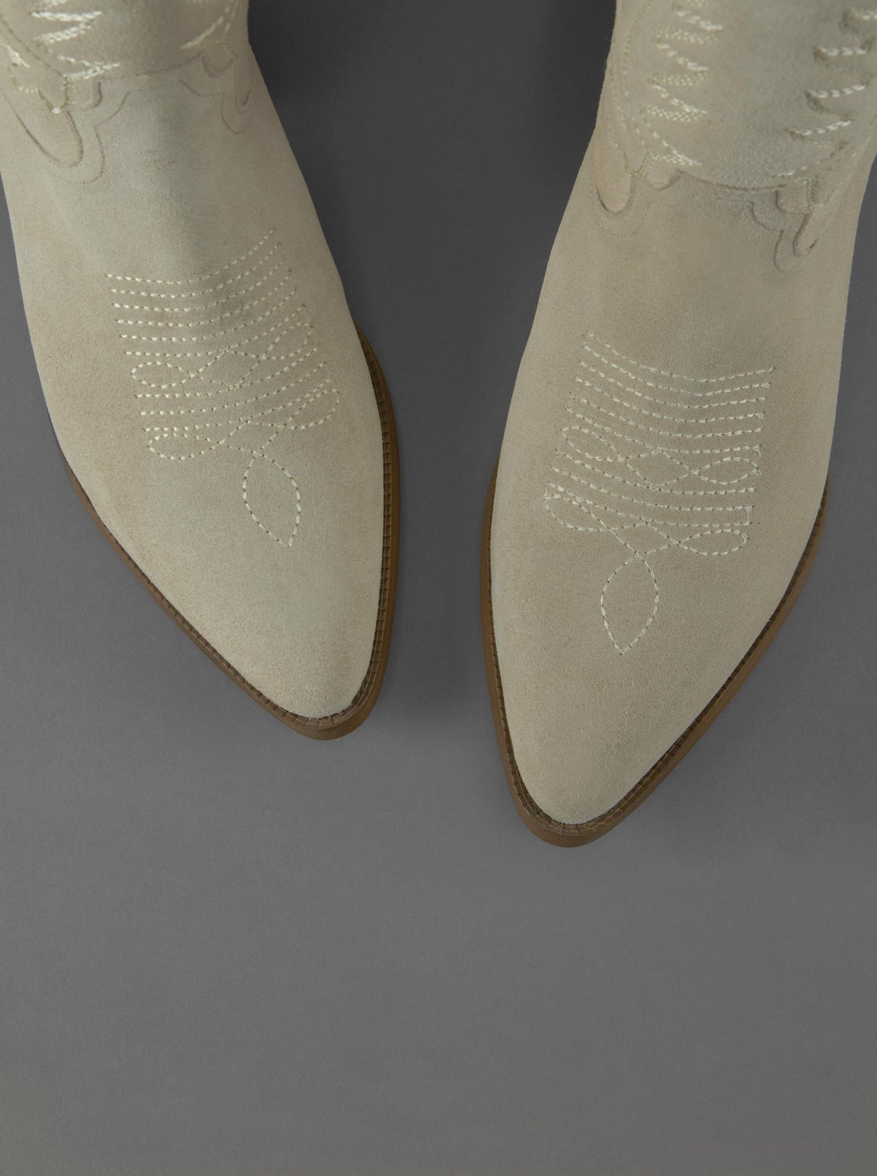 LOIE Lauro Beige Suede Boots