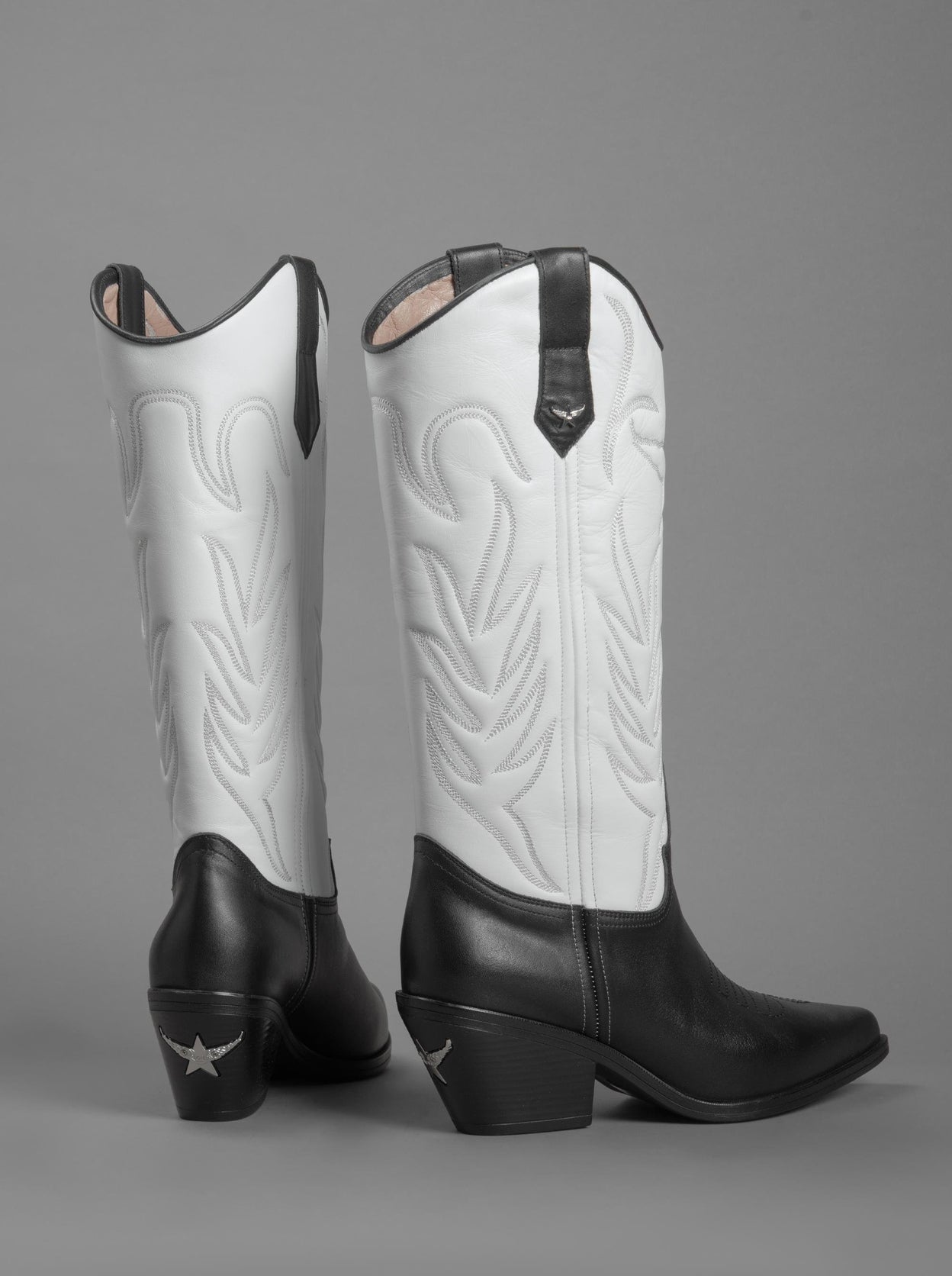 LOIE New Western Black White Boots